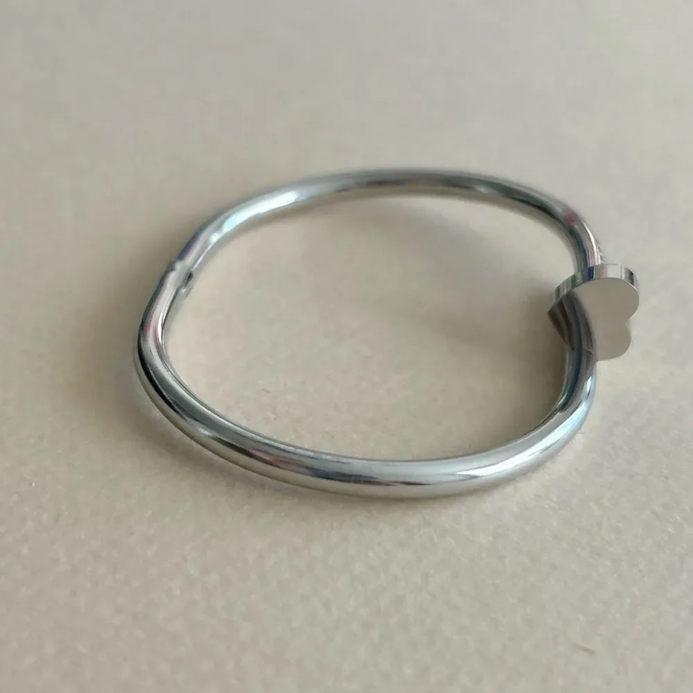 Heart Nail Bracelet #2009